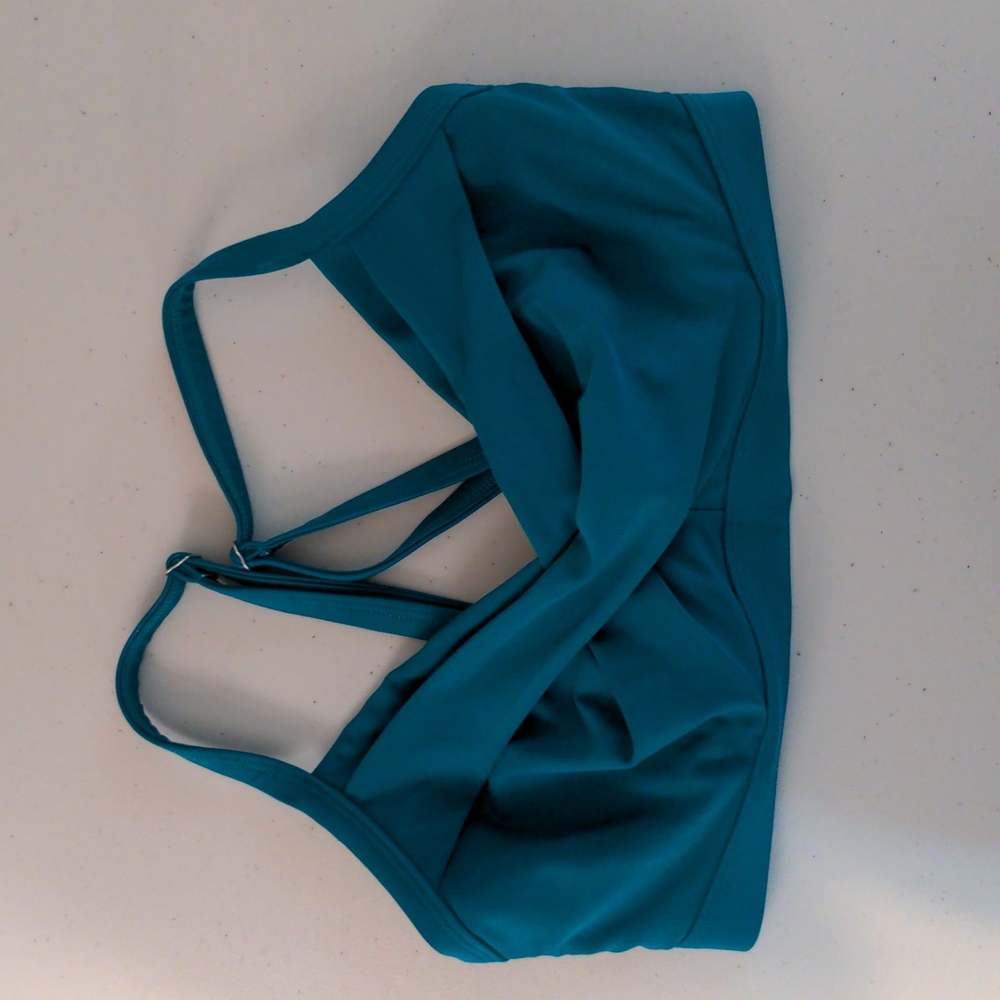 Athleta Twister Bikini Top size 32D/DD